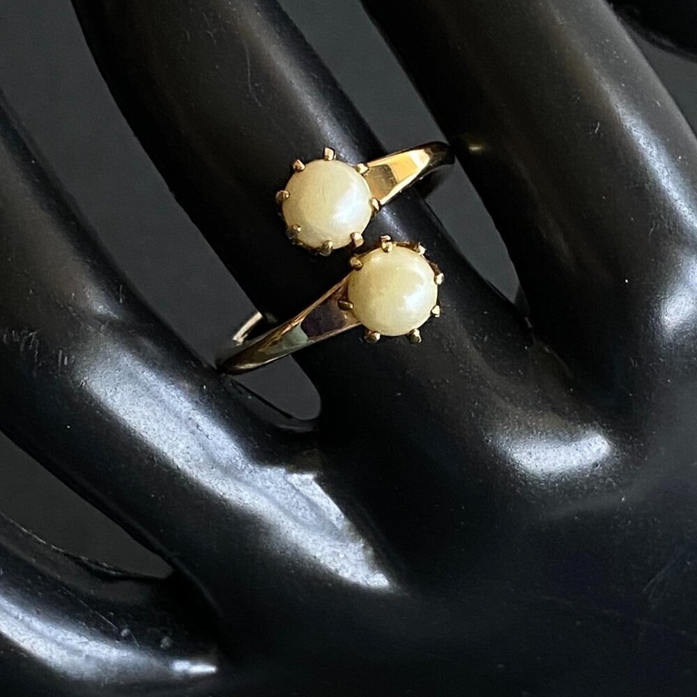 Sarah Coventry VTG Adjustable Faux Pearl Golden Ring
